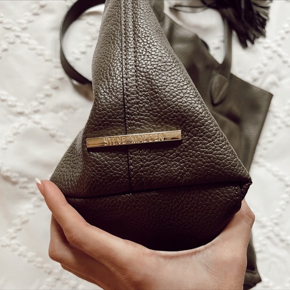 Steve Madden Tote - Picture 7 of 7